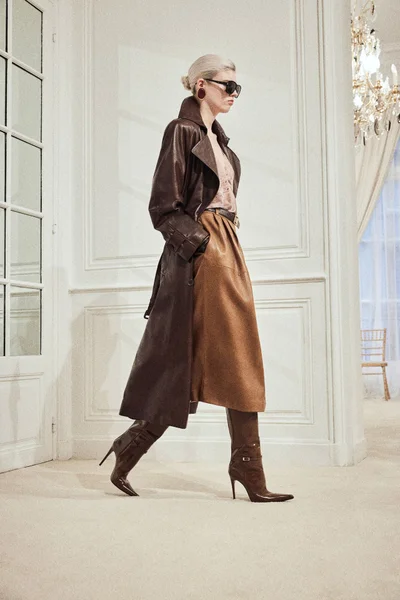 Look 23